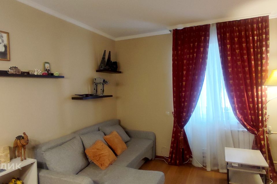 Продаётся 3-комнатная квартира, 82 м²