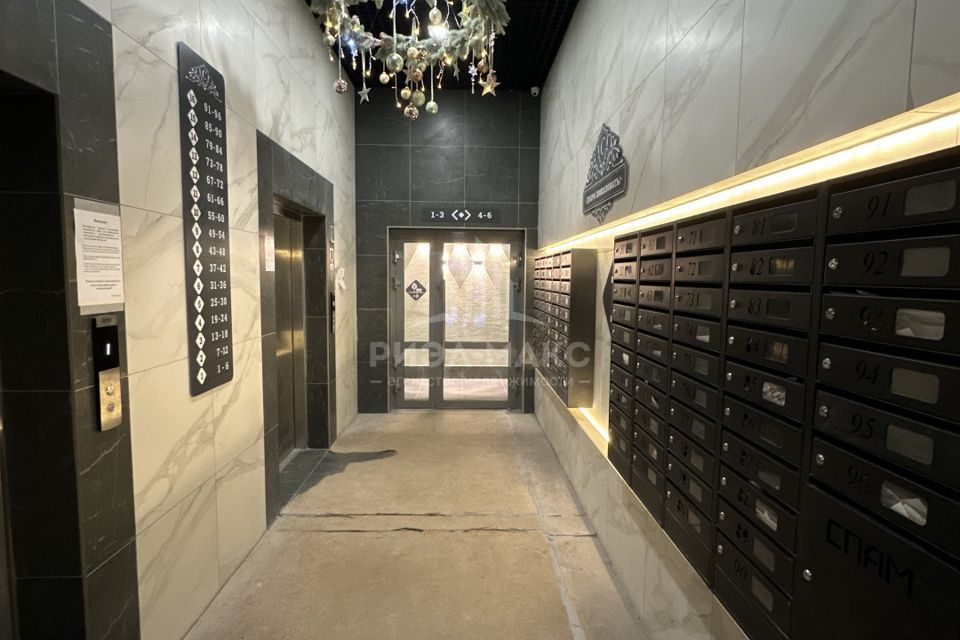 Продаётся 1-комнатная квартира, 62.14 м²