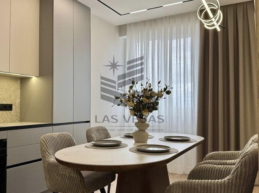 Сдаётся 3-комнатная квартира, 94 м²