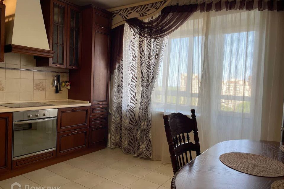 Продаётся 2-комнатная квартира, 74.4 м²
