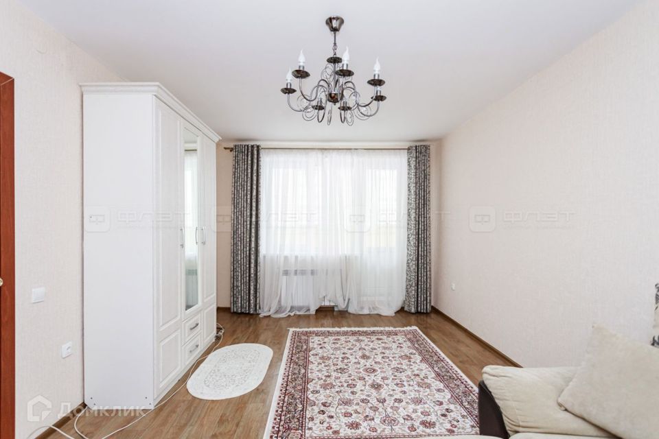 Продаётся 1-комнатная квартира, 42 м²