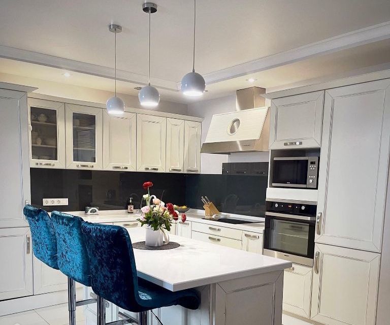 Продаётся 2-комнатная квартира, 65 м²