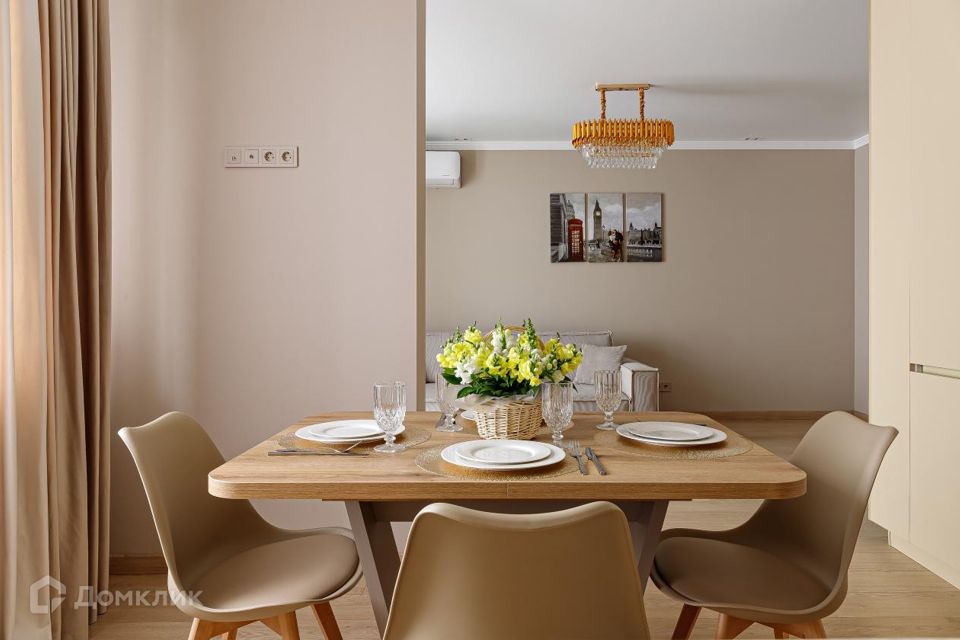 Сдаётся 2-комнатная квартира, 62 м²