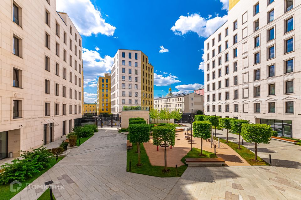 Продаётся 2-комнатная квартира, 61.5 м²
