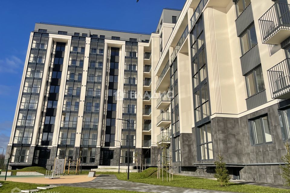 Продаётся 2-комнатная квартира, 79.6 м²