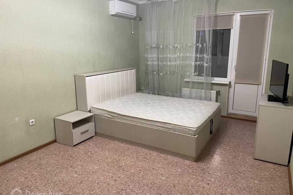 Продаётся 1-комнатная квартира, 38 м²