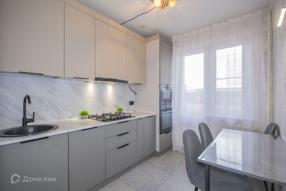 Продаётся 4-комнатная квартира, 80 м²