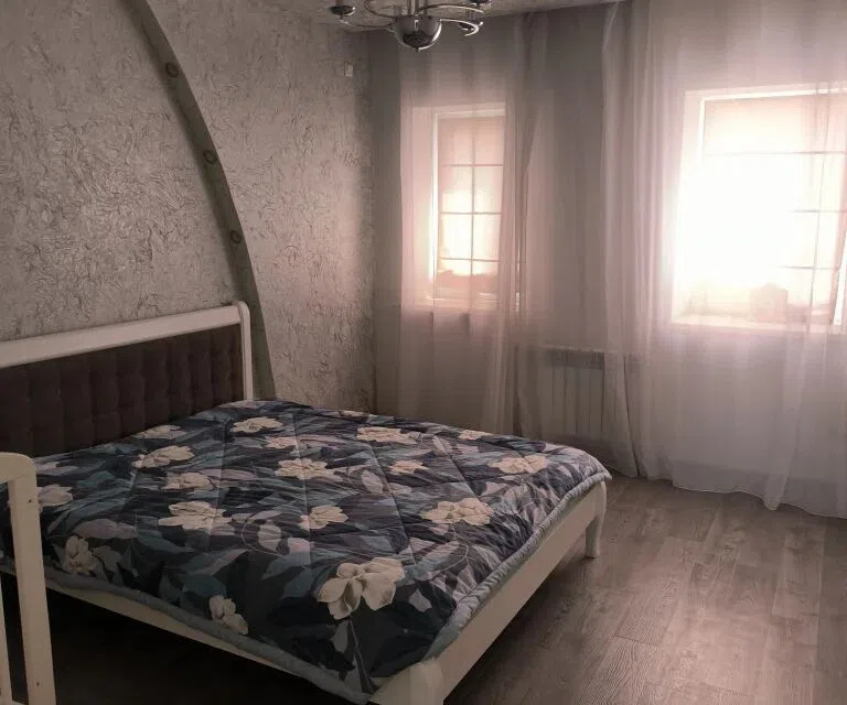 Продаётся 2-этажный дом, 140 м²