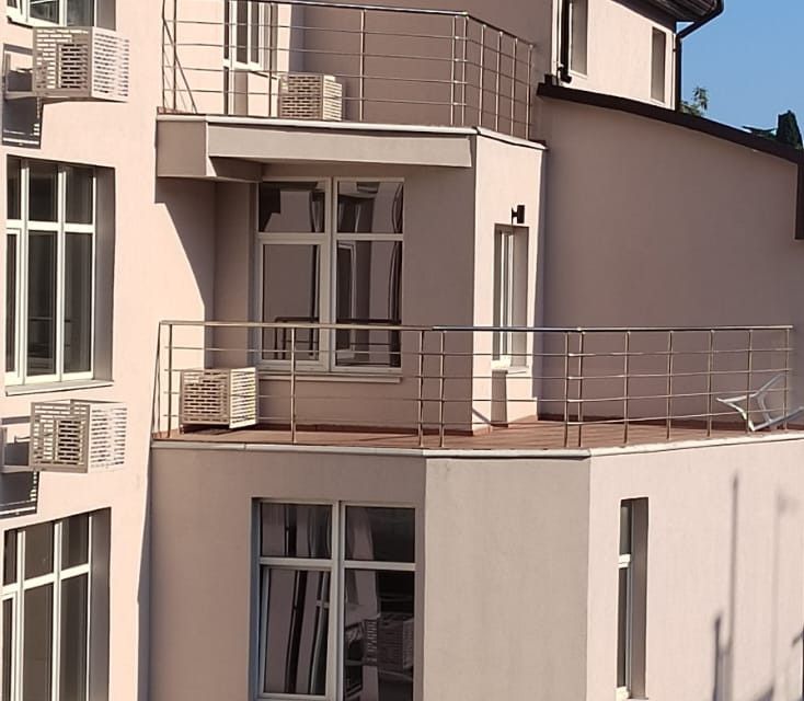 Продаётся студия, 64 м²