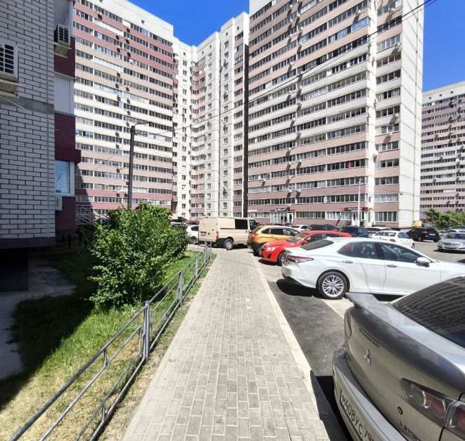 Продаётся 2-комнатная квартира, 62.3 м²