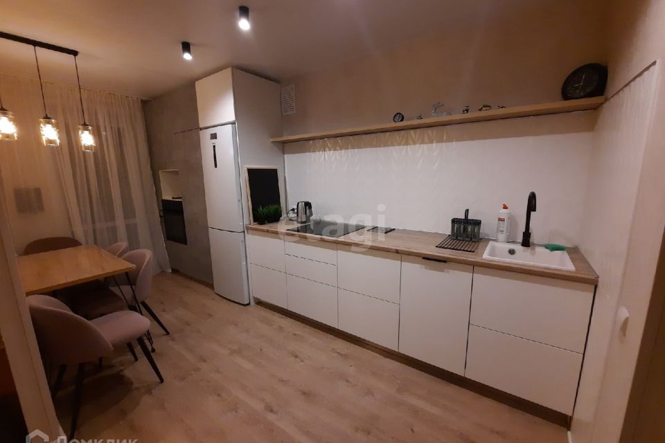 Продаётся 2-комнатная квартира, 56 м²