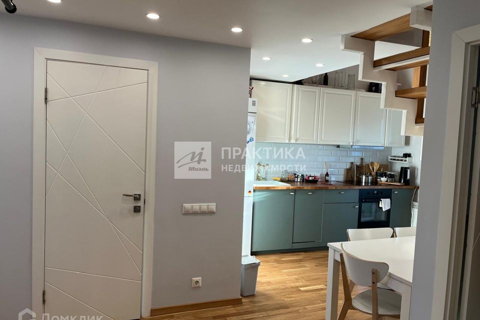 Продаётся 3-комнатная квартира, 68.5 м²