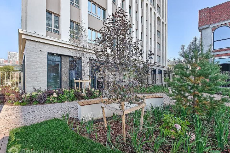 Продаётся 1-комнатная квартира, 49 м²