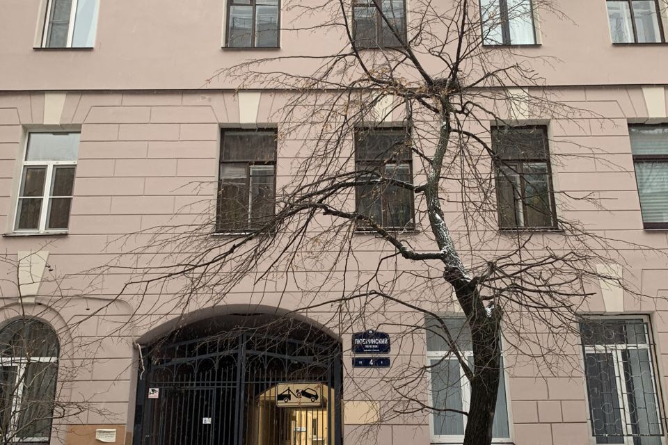 Продаётся комната в 5-комн. квартире, 16 м²