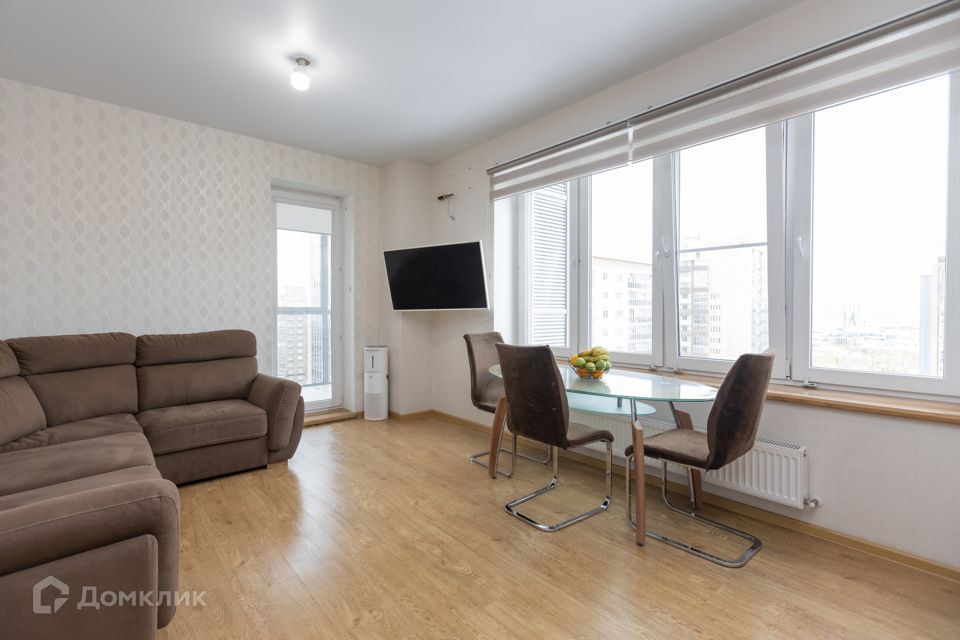 Продаётся 2-комнатная квартира, 66.4 м²