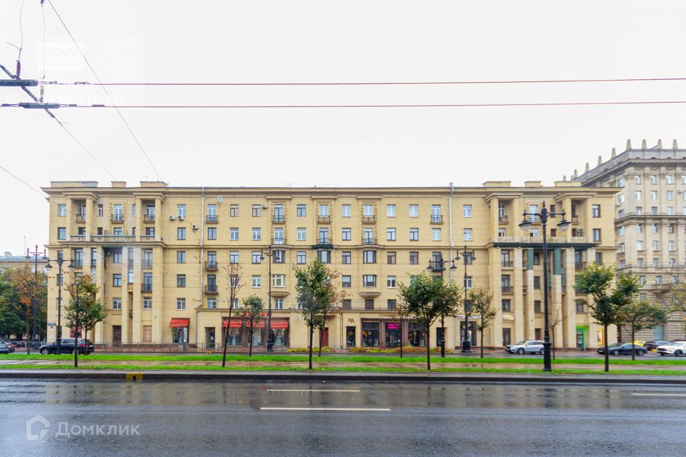 Продаётся 2-комнатная квартира, 103.5 м²