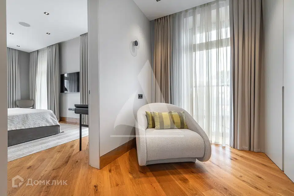 Продаётся 2-комнатная квартира, 95.7 м²