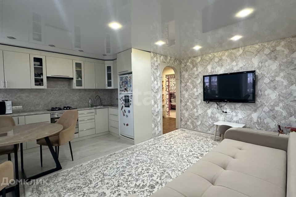 Продаётся 3-комнатная квартира, 59.8 м²