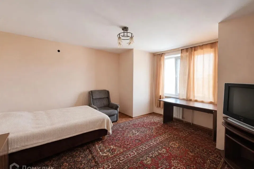 Продаётся 4-комнатная квартира, 106.9 м²