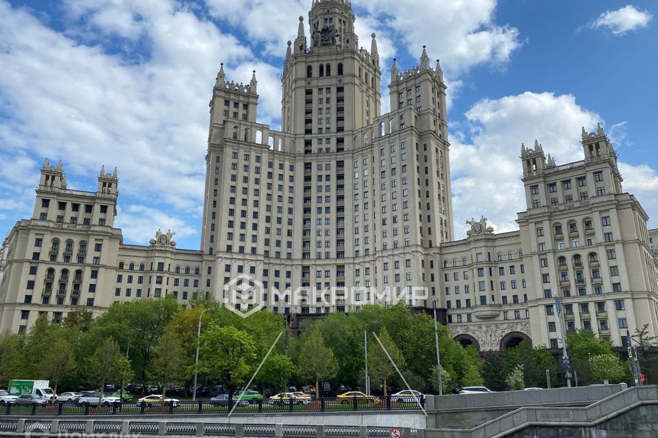 Продаётся 2-комнатная квартира, 54 м²