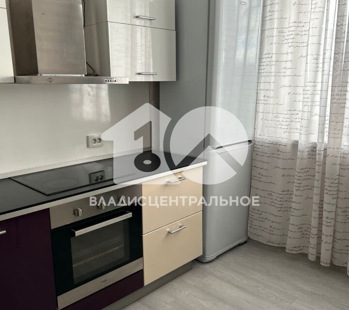 Продаётся 1-комнатная квартира, 37 м²