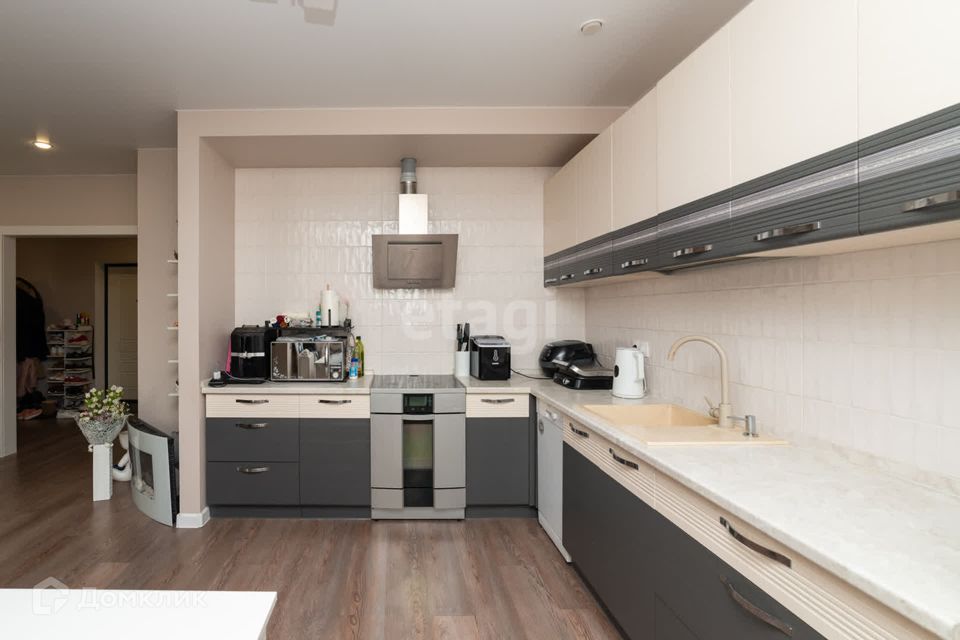 Продаётся 2-комнатная квартира, 56.5 м²