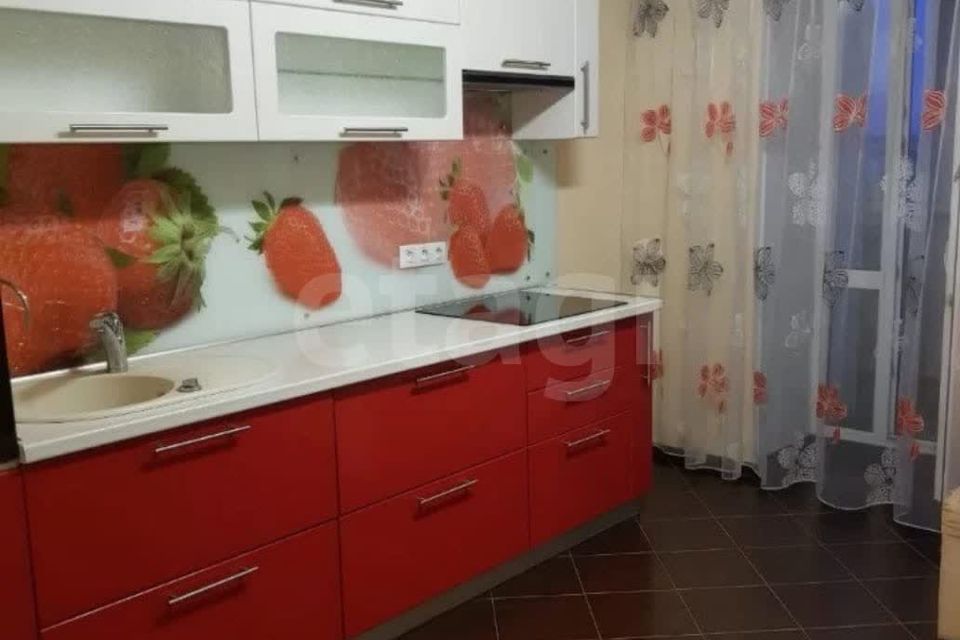 Продаётся 1-комнатная квартира, 35.7 м²