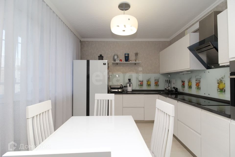 Продаётся 3-комнатная квартира, 74.5 м²