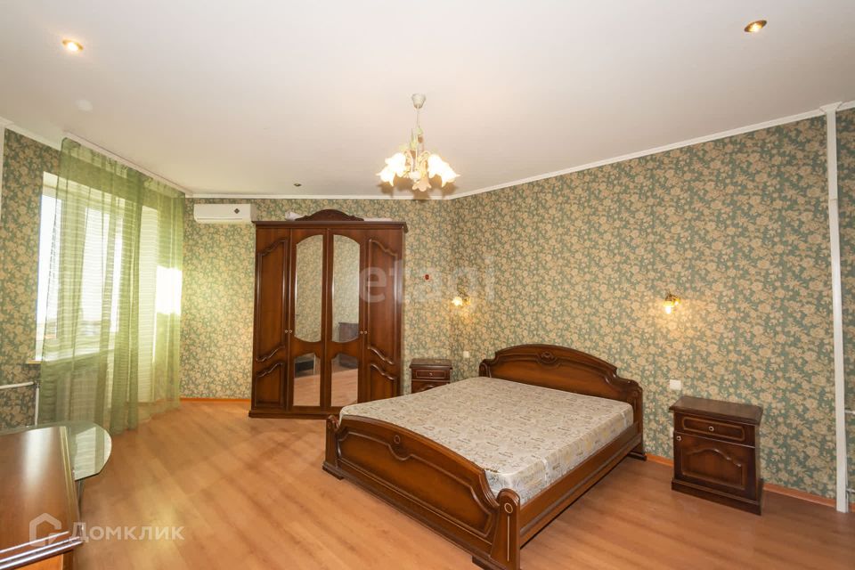 Продаётся 3-комнатная квартира, 103 м²