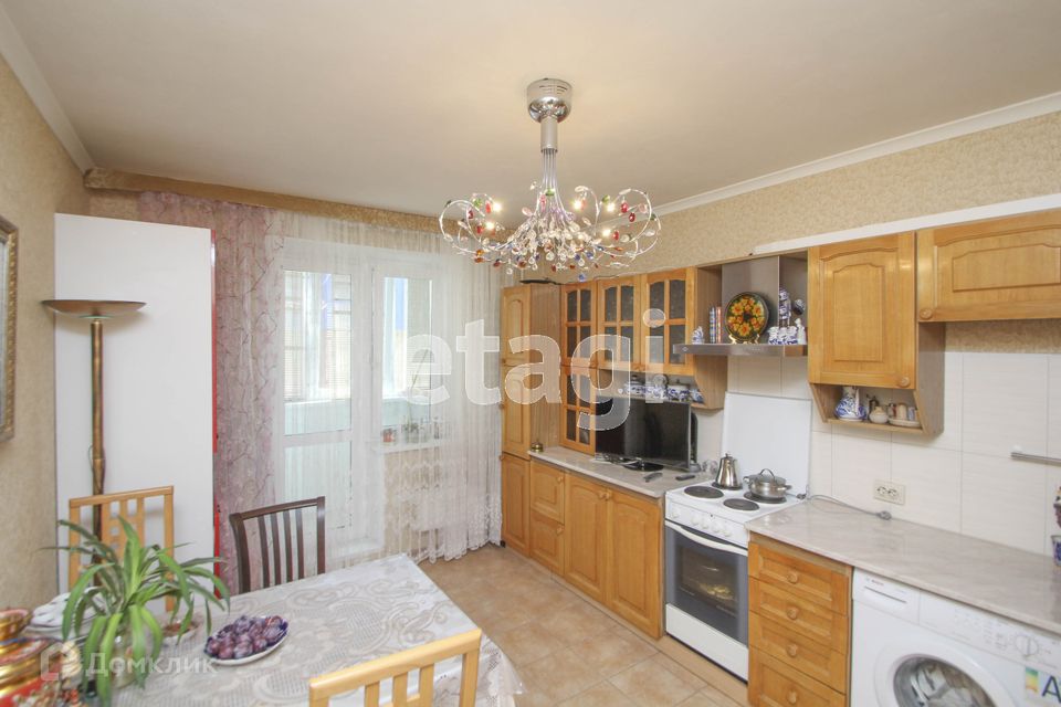 Продаётся 2-комнатная квартира, 75.7 м²