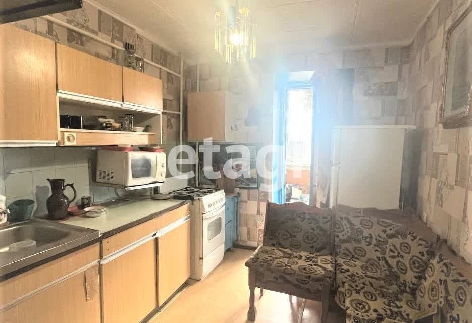 Продаётся 3-комнатная квартира, 57.6 м²