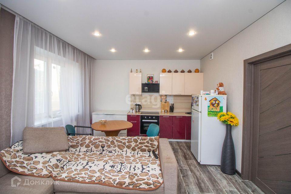 Продаётся 1-комнатная квартира, 48.9 м²