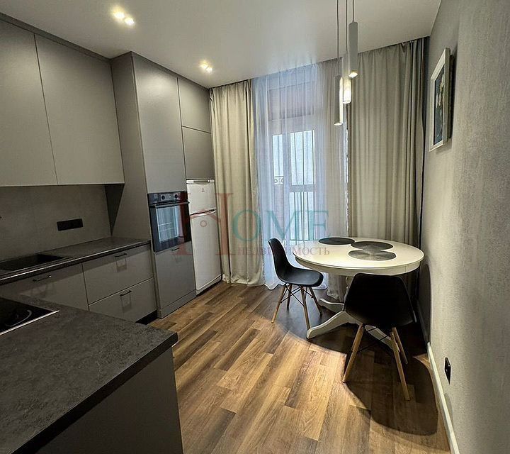 Сдаётся 2-комнатная квартира, 62 м²