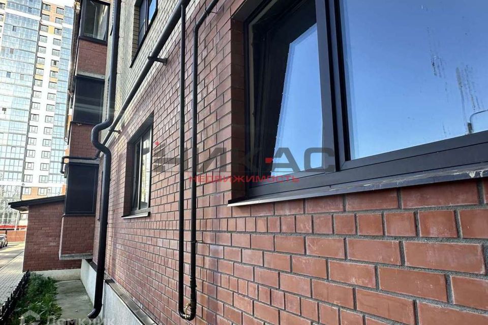 Продаётся 2-комнатная квартира, 59.6 м²