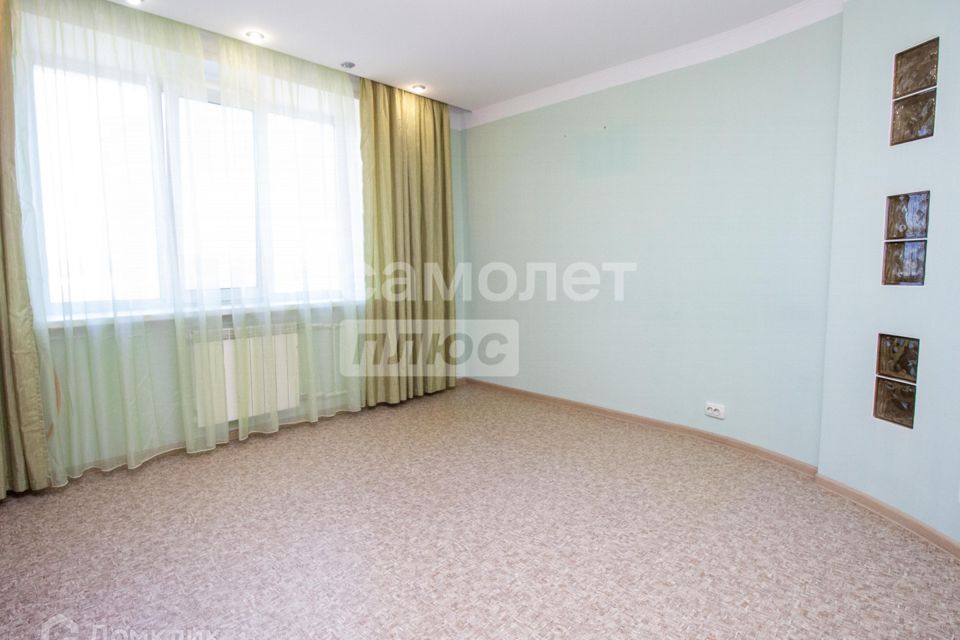 Продаётся 4-комнатная квартира, 77.5 м²