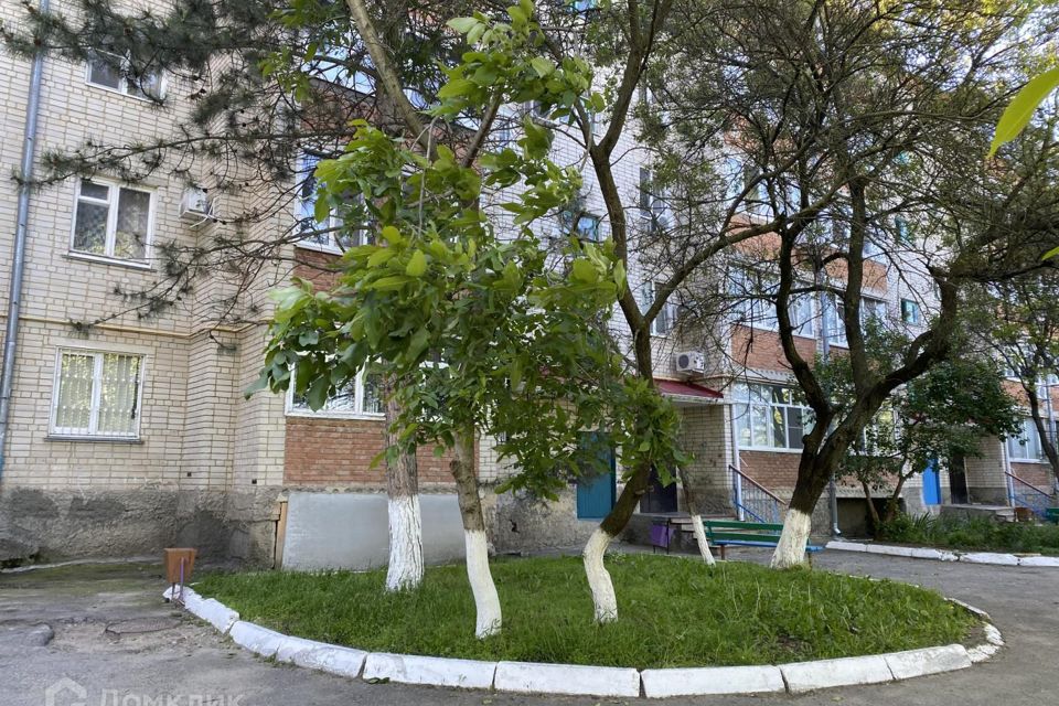 Продаётся 3-комнатная квартира, 60.5 м²