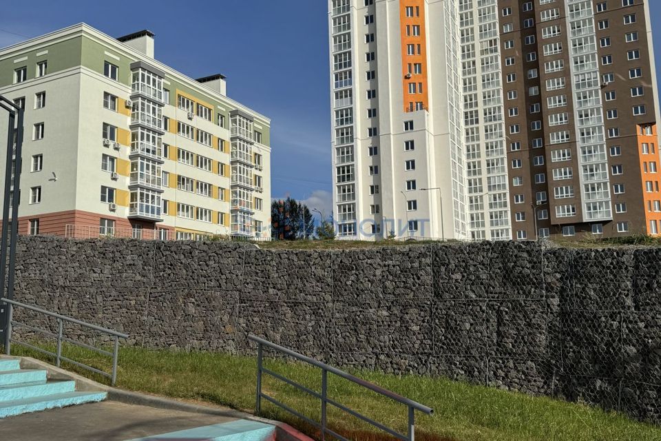 Продаётся 3-комнатная квартира, 92 м²