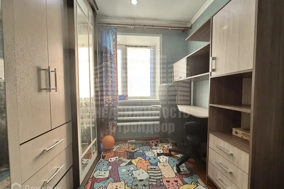 Продаётся 3-комнатная квартира, 44.5 м²