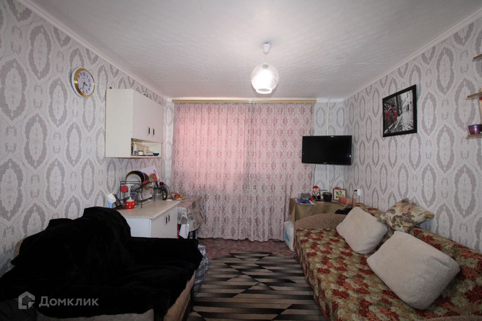 Продаётся комната в 1-комн. квартире, 13.9 м²