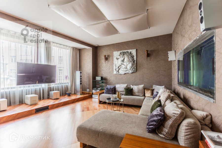 Сдаётся 5-комнатная квартира, 260 м²