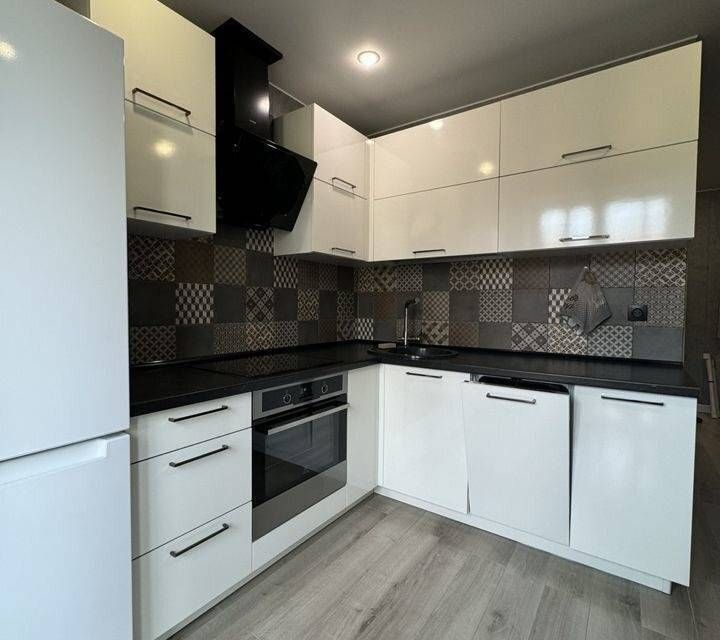 Сдаётся 2-комнатная квартира, 49 м²
