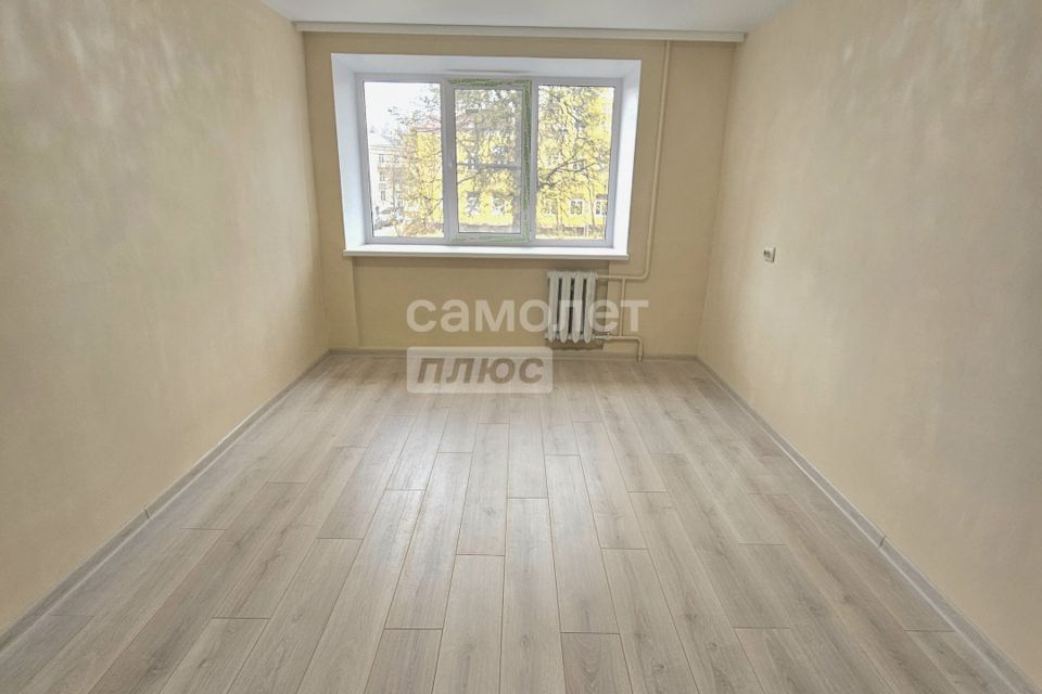 Продаётся комната в 20-комн. квартире, 13.4 м²