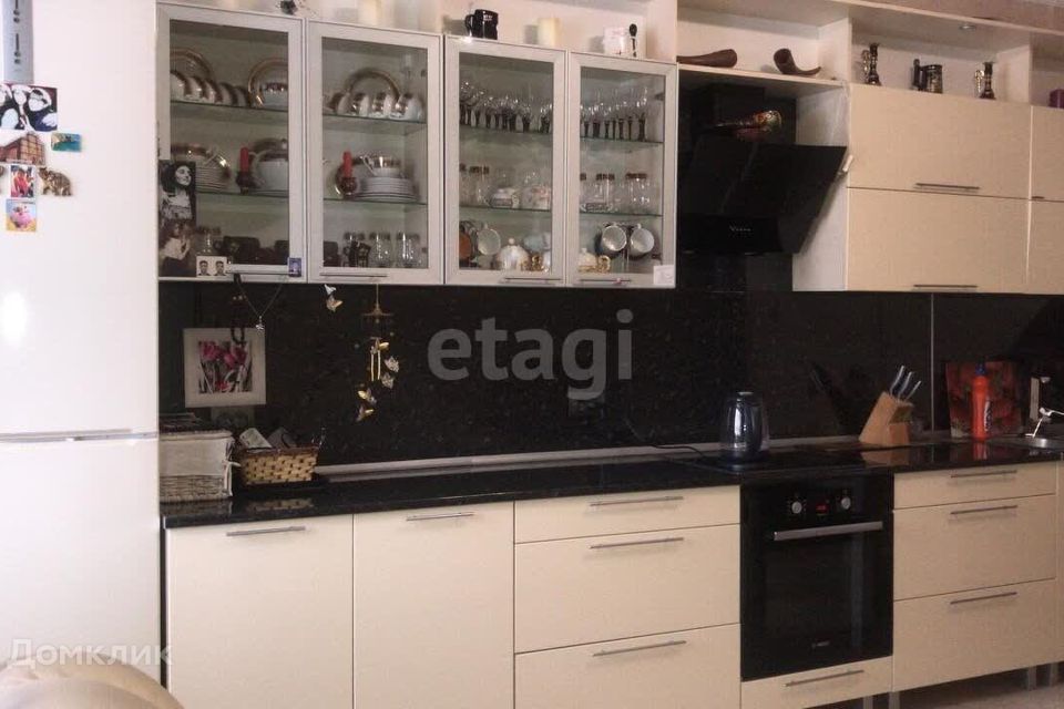 Продаётся 2-комнатная квартира, 67.5 м²