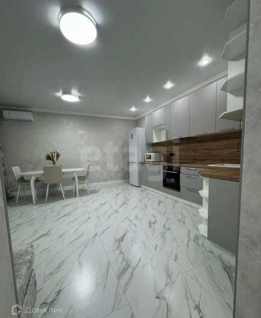 Сдаётся 1-комнатная квартира, 50 м²