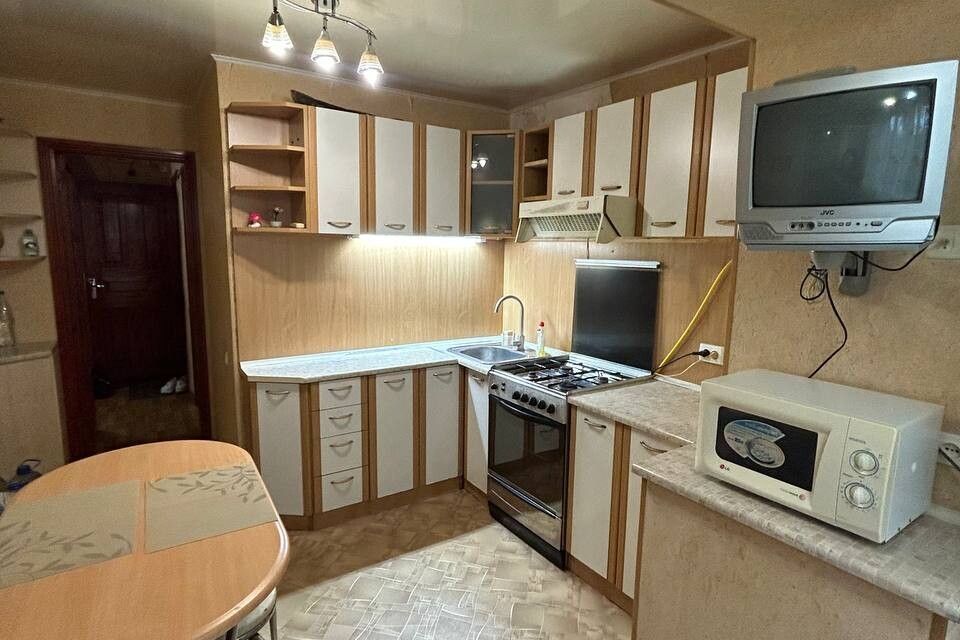 Сдаётся 2-комнатная квартира, 42 м²