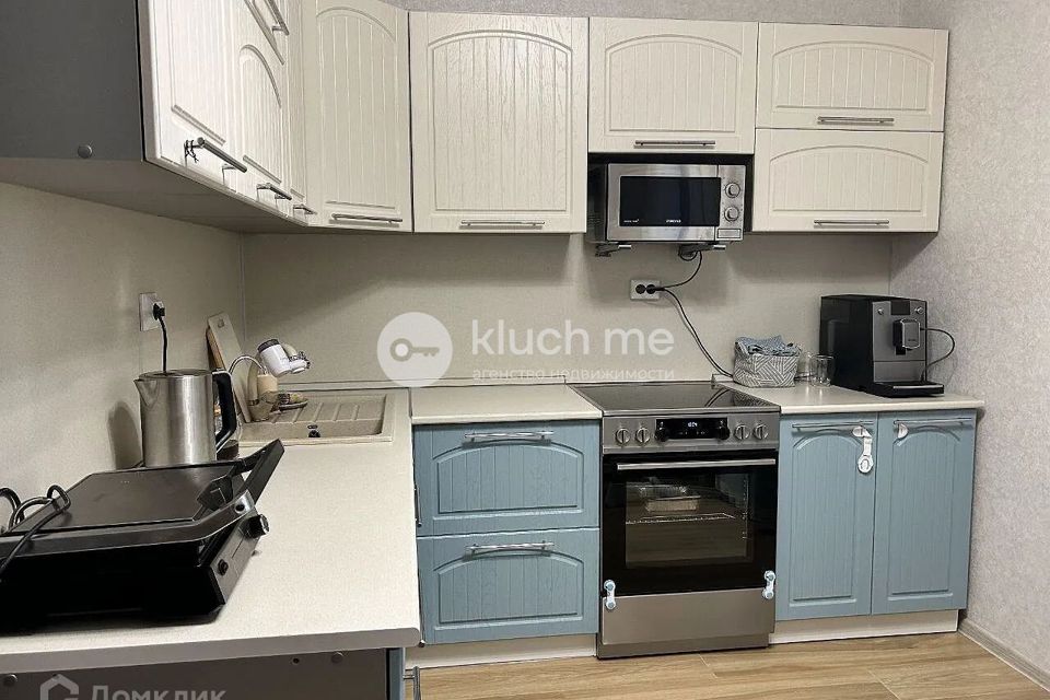 Продаётся 1-комнатная квартира, 41.8 м²