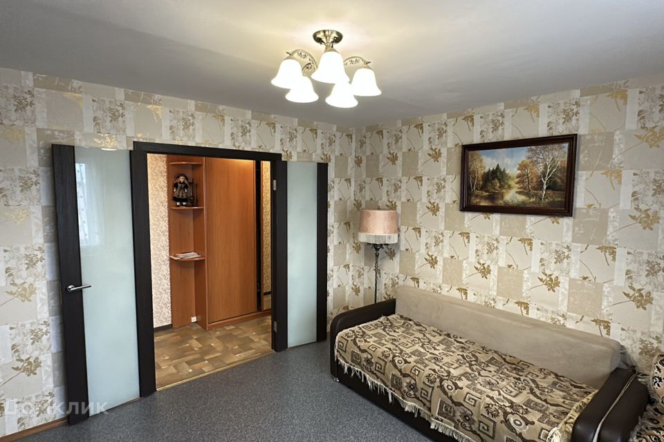 Продаётся 4-комнатная квартира, 65 м²