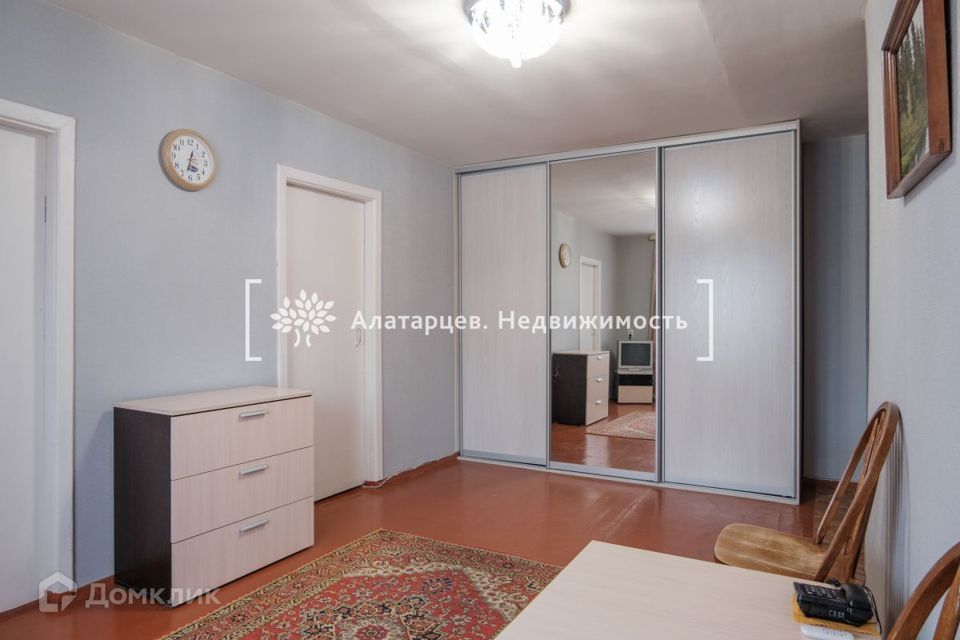 Продаётся 4-комнатная квартира, 62.6 м²