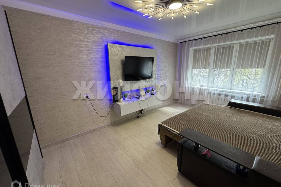 Продаётся 3-комнатная квартира, 57.6 м²