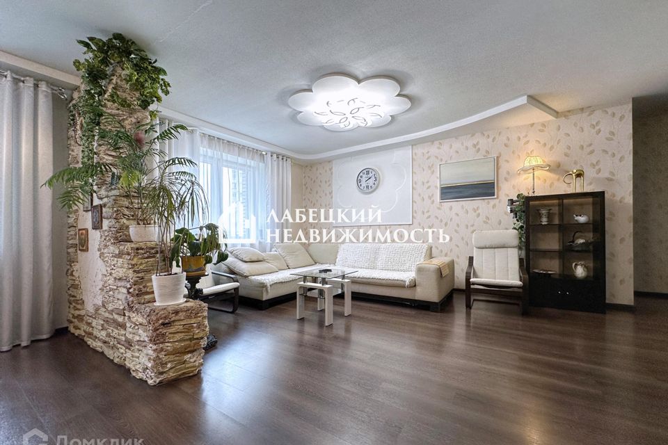 Продаётся 2-комнатная квартира, 98 м²